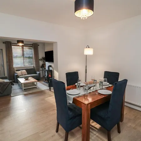 Ironstone Feriehus Lackenby